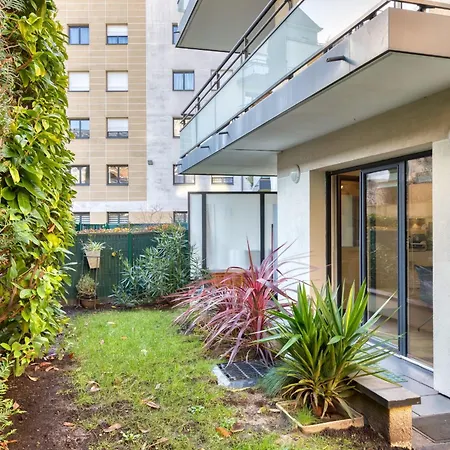 Annick Joli Avec Parking Et Jardin Rouen