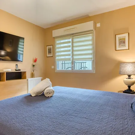 Apartment Annick Joli Avec Parking Et Jardin